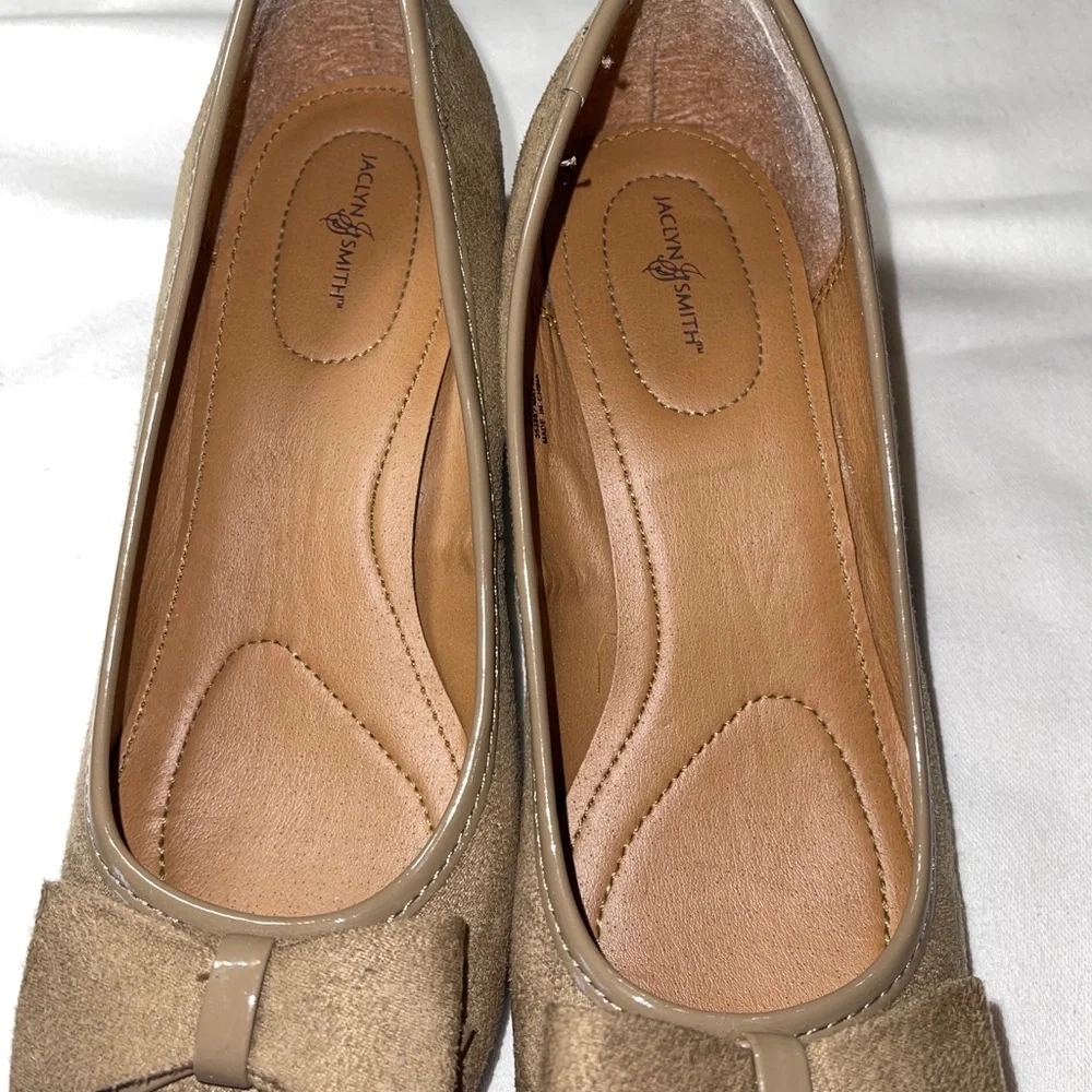 Jaclyn Smith‎ 6 1/2 heels
